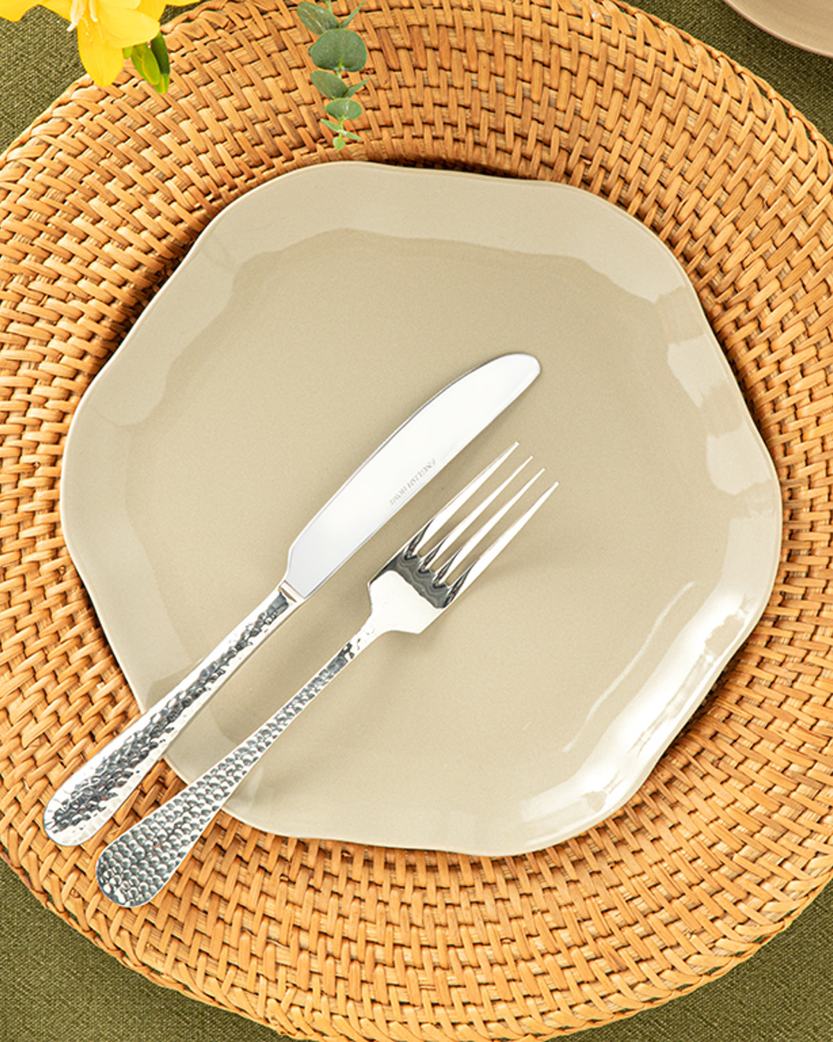 Benitta Ceramic Cake Plate 22 cm Stone Colored