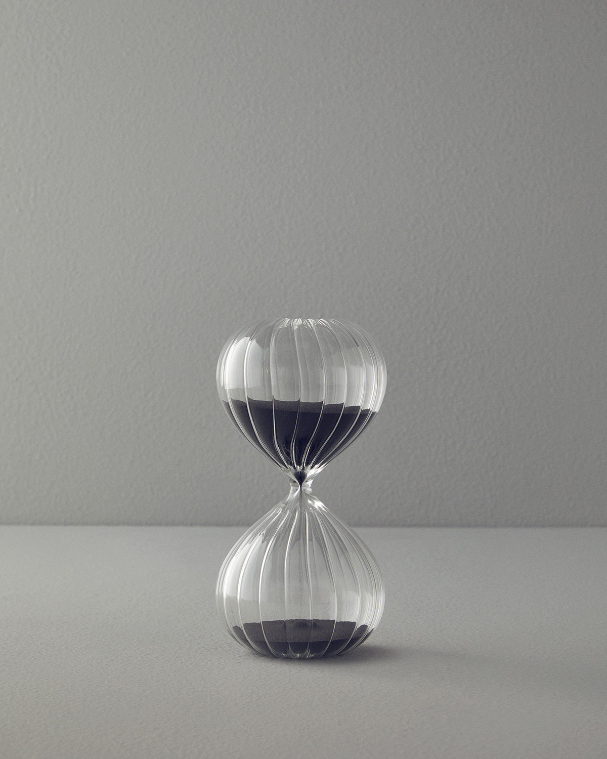 Pumpkin Glass 45 Min Hourglass 10x10x20 cm - Black