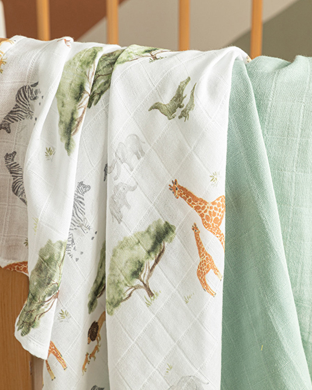 Safari Cotton Muslin Baby Muslin Set 65x65 cm Green (view 2)