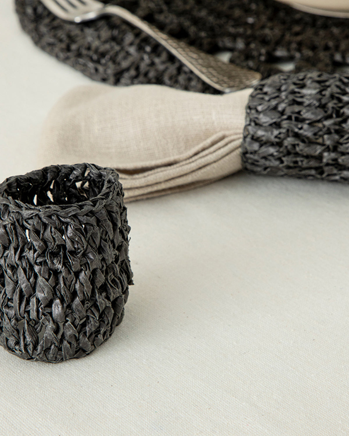 Straw Rope Natural Thread 2 pcs Napkin Ring 6 cm Anthracite (view 3)