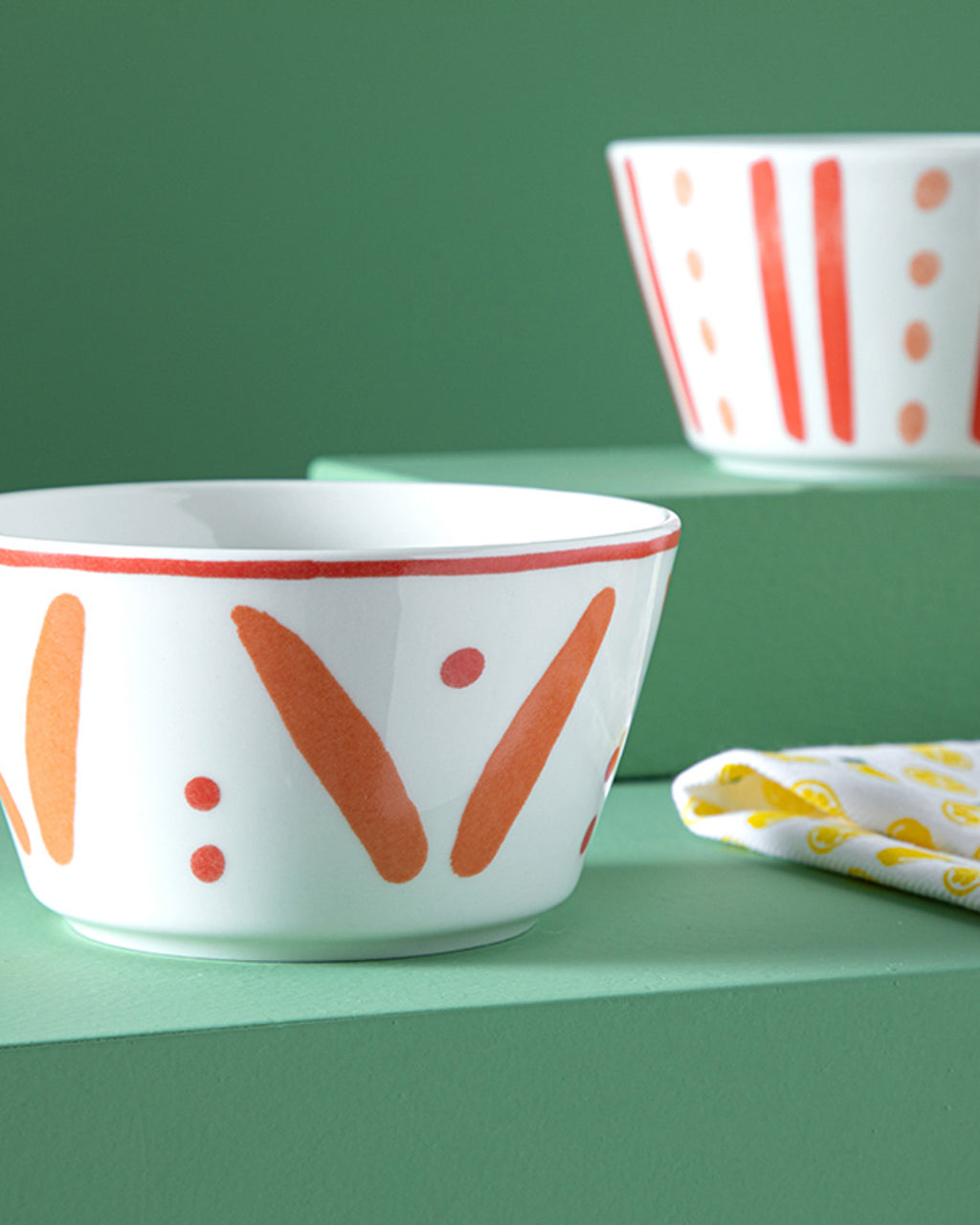Dainty Lines Bone Porcelain 2 pcs Bowl 11 cm Orange (view 2)