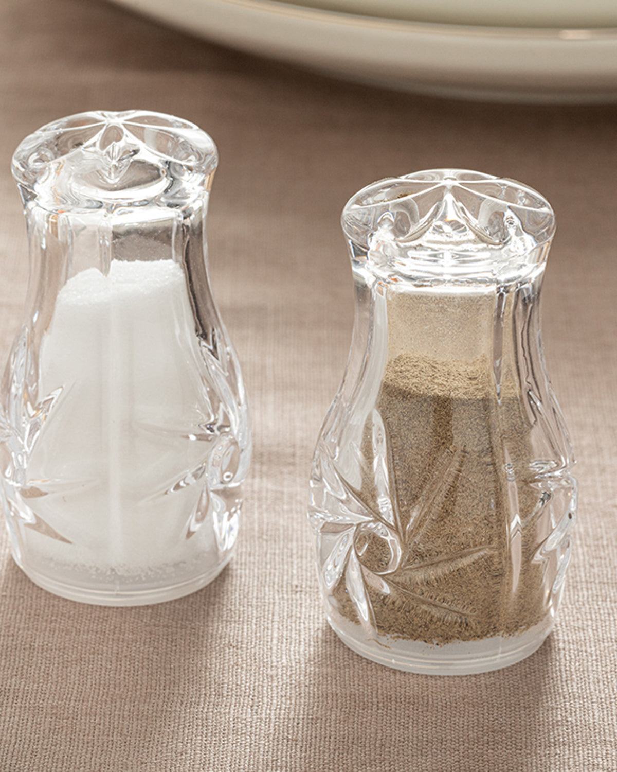 Wendo Glass 2 pcs Salt and Pepper Shaker 4.7x8.2 cm Transparent (view 2)