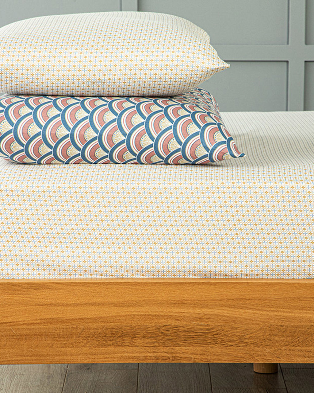 Spectrum Easy Iron Double Size Flat Sheet 240x260 cm Mustard