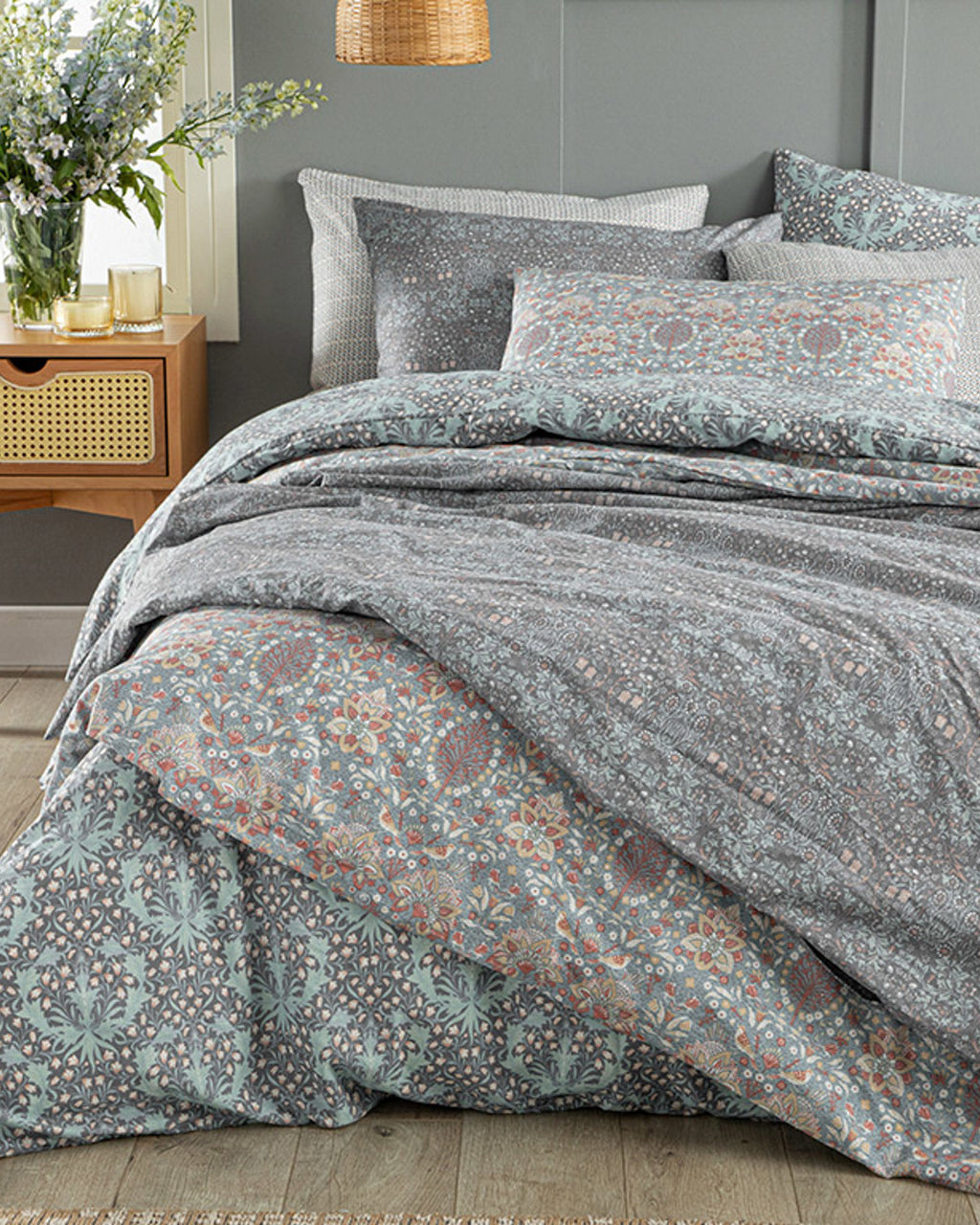 Primrose Easy Iron Single Size Duvet Cover Set 160x220 cm Navy Blue (view 4)