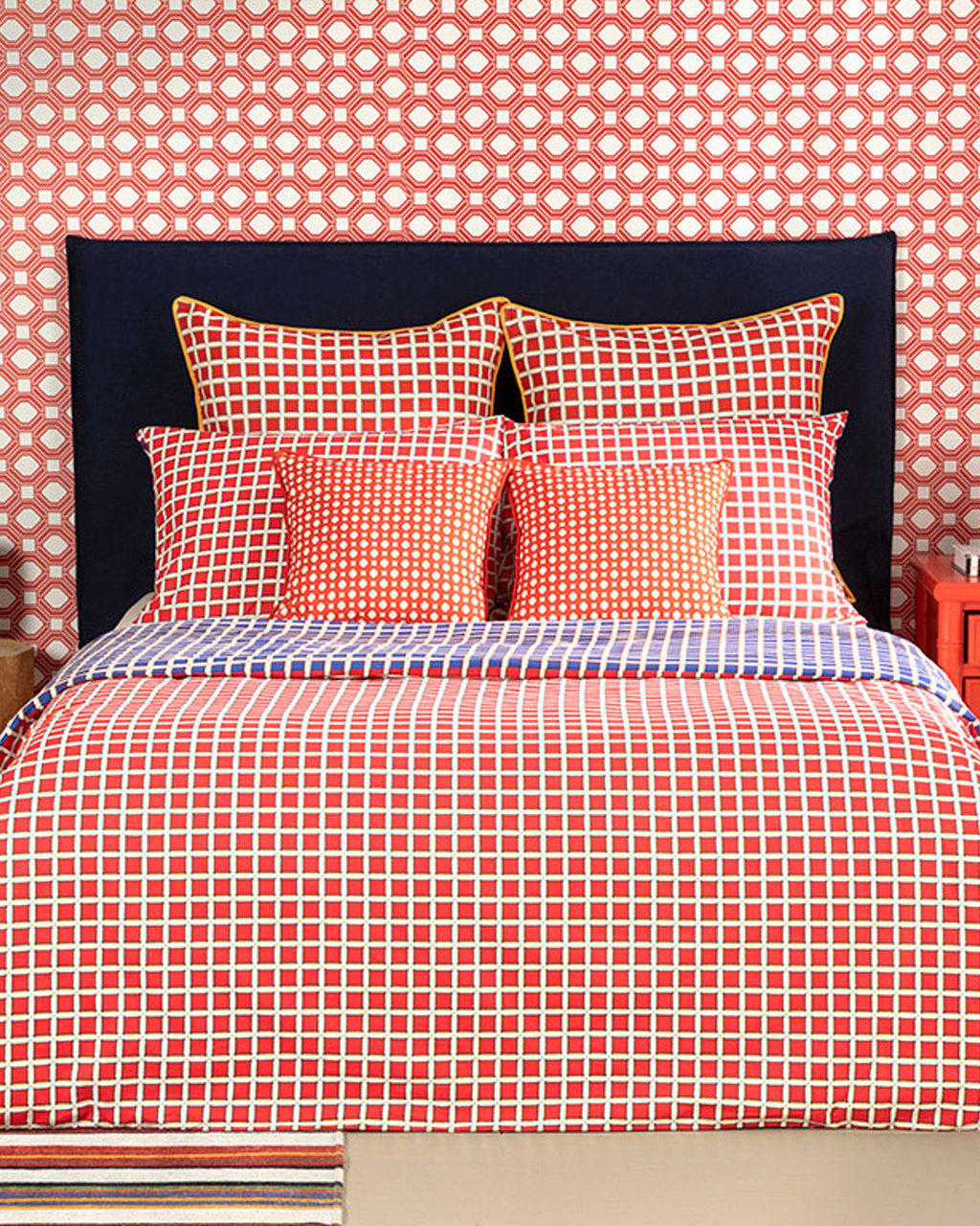 Tesselation Cotton Duvet Cover Set Red - Navy Blue (view 6)