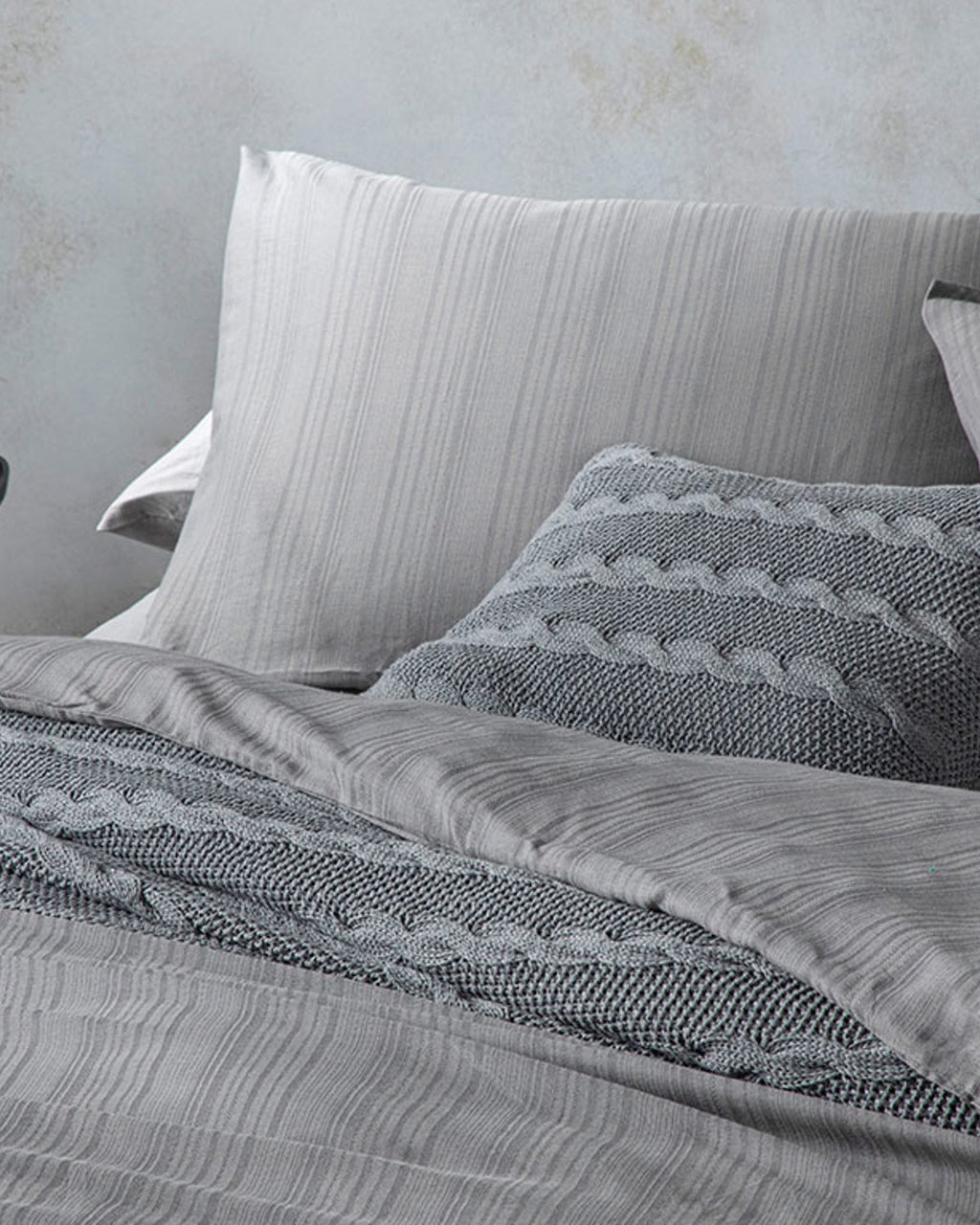 Aurora Silky Touch King Size Duvet Cover Set 240x220 cm Gray (view 2)