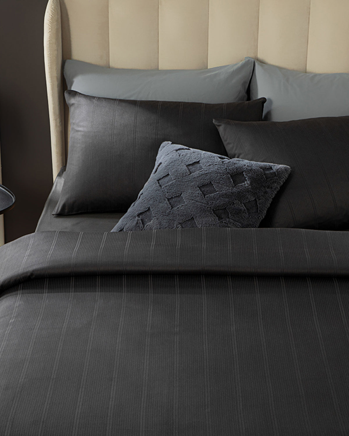 Listra Striped Cotton Satin Duvet Cover Set (view 12)