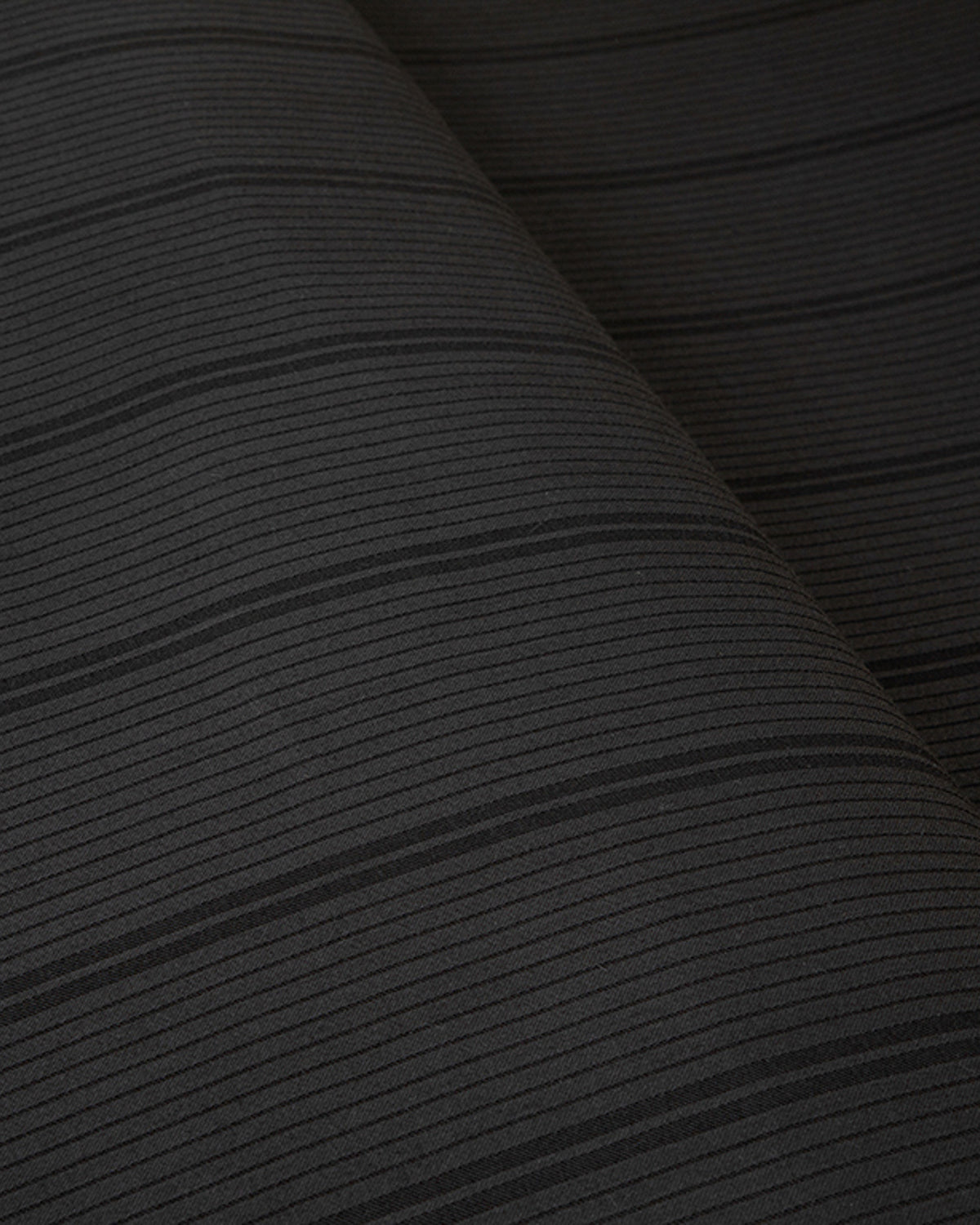 Listral Striped Cotton Satin in a Box King Size 4 Pillows Duvet Cover Set 240x220 cm Anthracite (view 4)