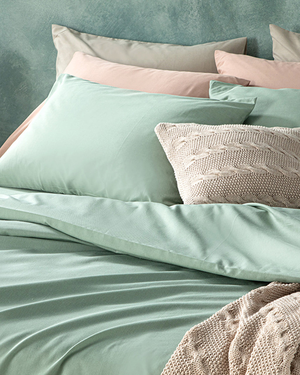 Novella Premium Soft Cotton Duvet Cover Set (view 8)