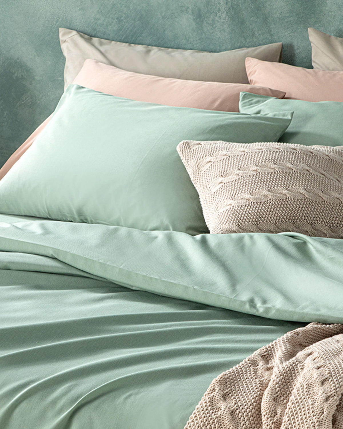 Novella Premium Soft Cotton Duvet Cover Set (view 8)