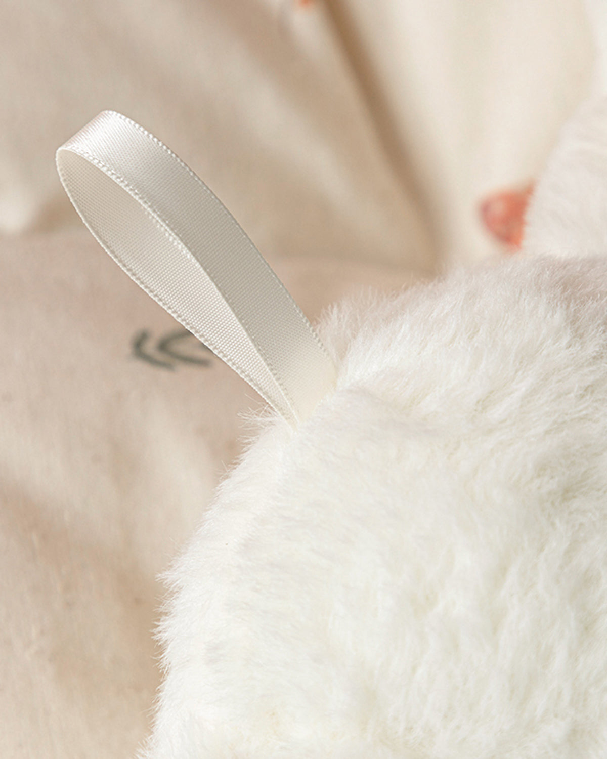 Bunny Plush Hot Water Bottle 750 ml Ecru (view 3)