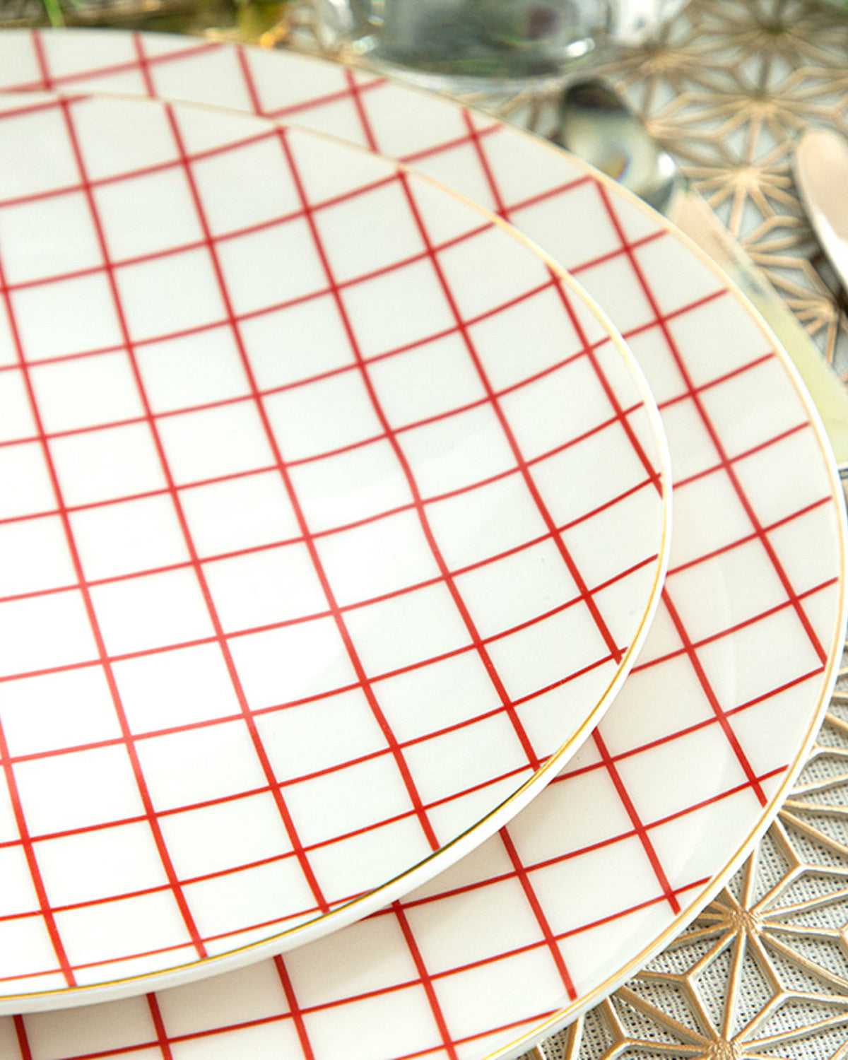 Modern Check Bone Porcelain Cake Plate 20 cm Red (view 3)