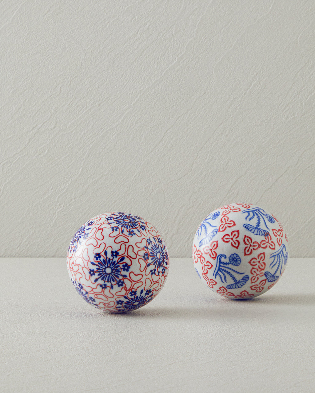 Lauren Porcelain Decorative Object 8 cm Red - Blue (view 3)