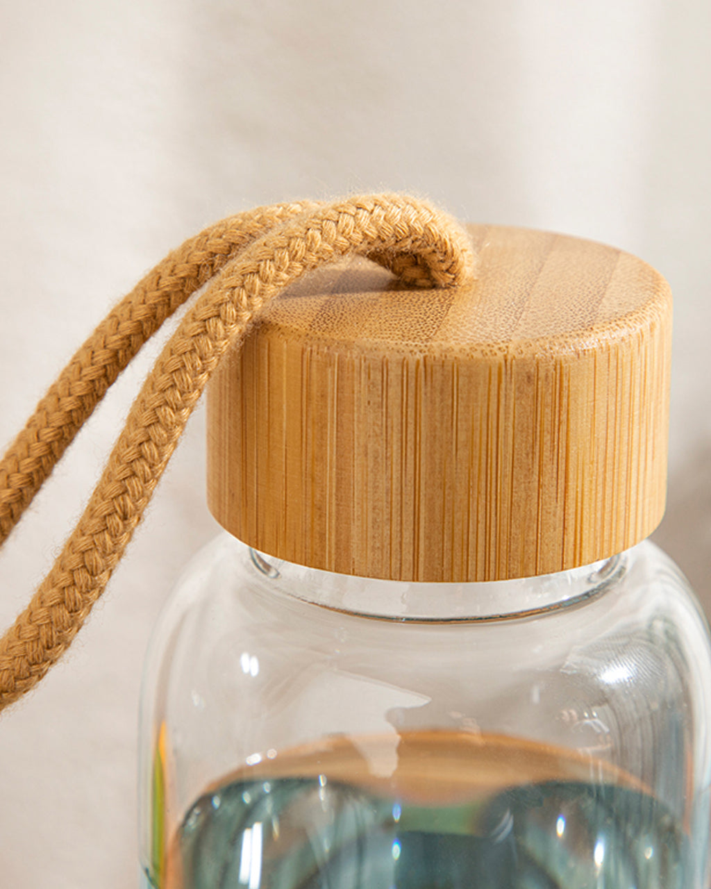 Benita Borosilicate Bottle 550 ml Green (view 2)