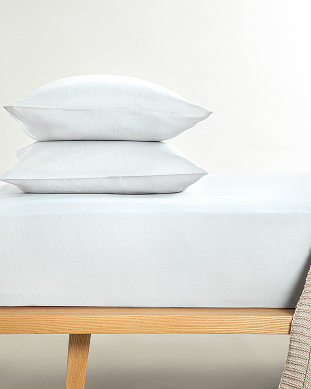 Novella Premium Soft Cotton Fitted Sheet Set - White - Double 160x200 cm