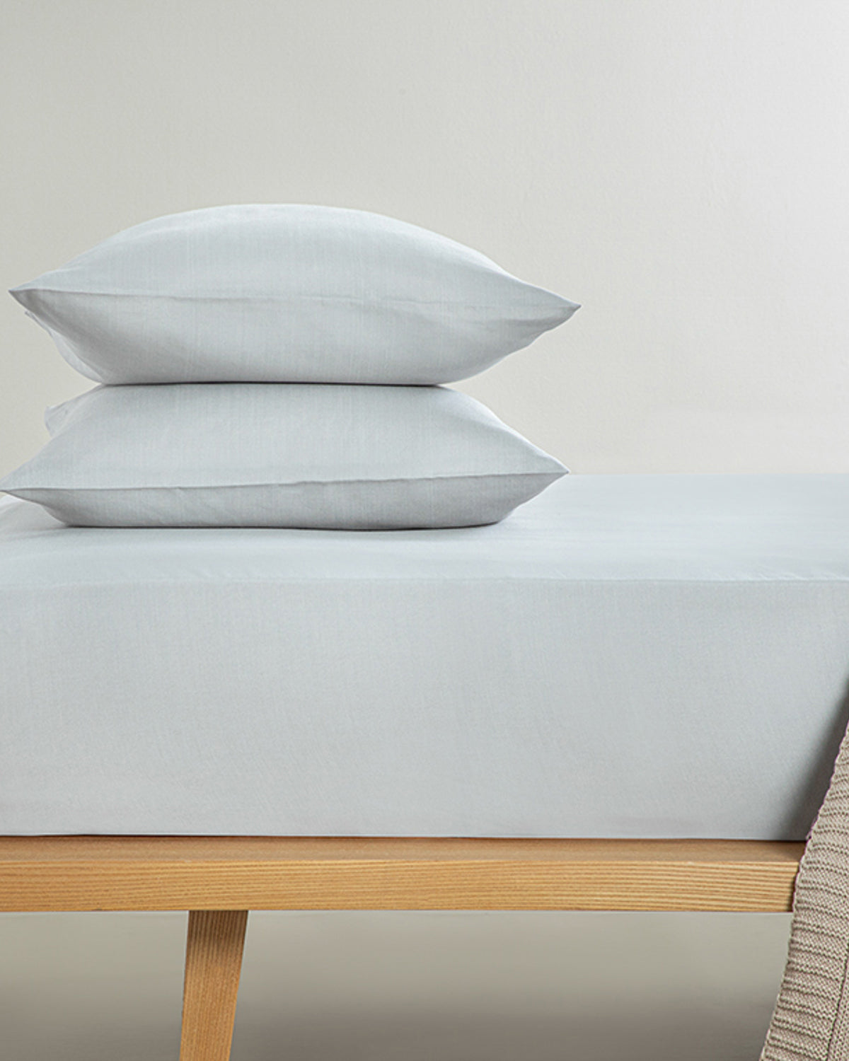 Novella Premium Soft Cotton Fitted Sheet Set (view 14)