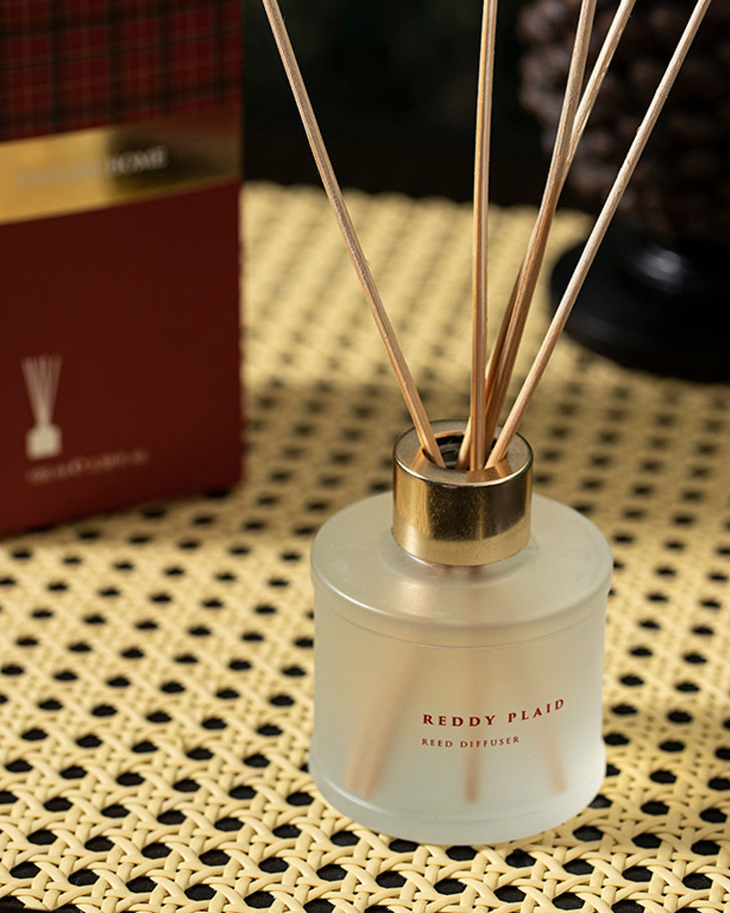 Reddy Plaid Reed Diffuser 100 ml Red (view 2)