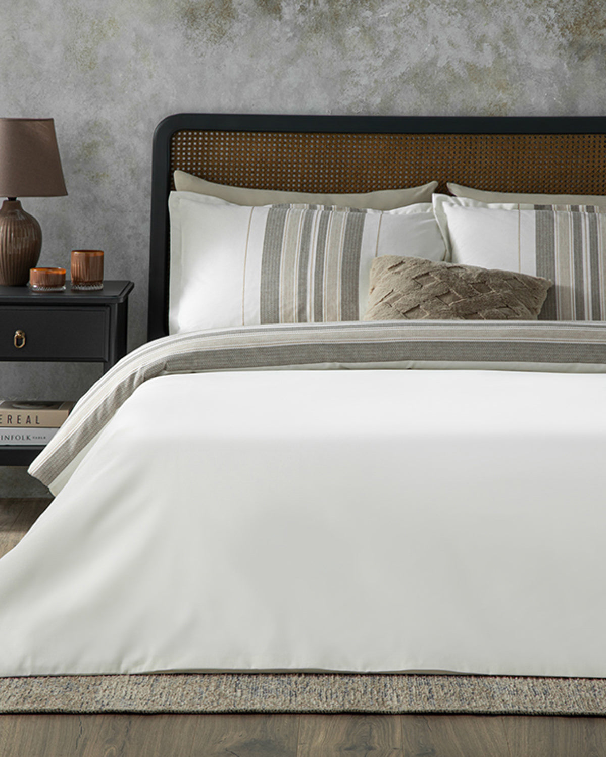 Grand Shiny with Yarn Dyed King Size Duvet Cover Set 240x220 cm Bronze
