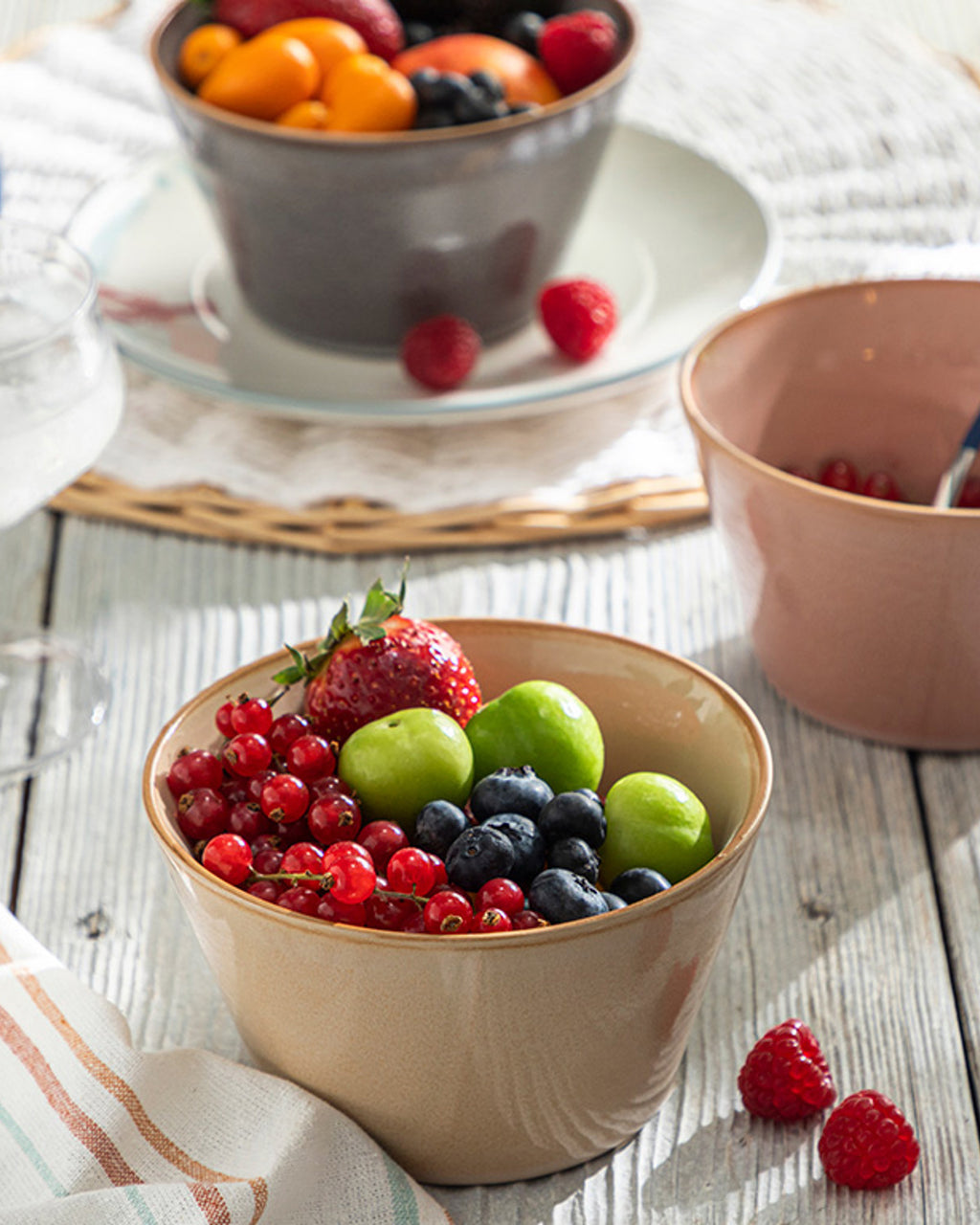 Freya Ceramic Bowl 410 ml (view 4)