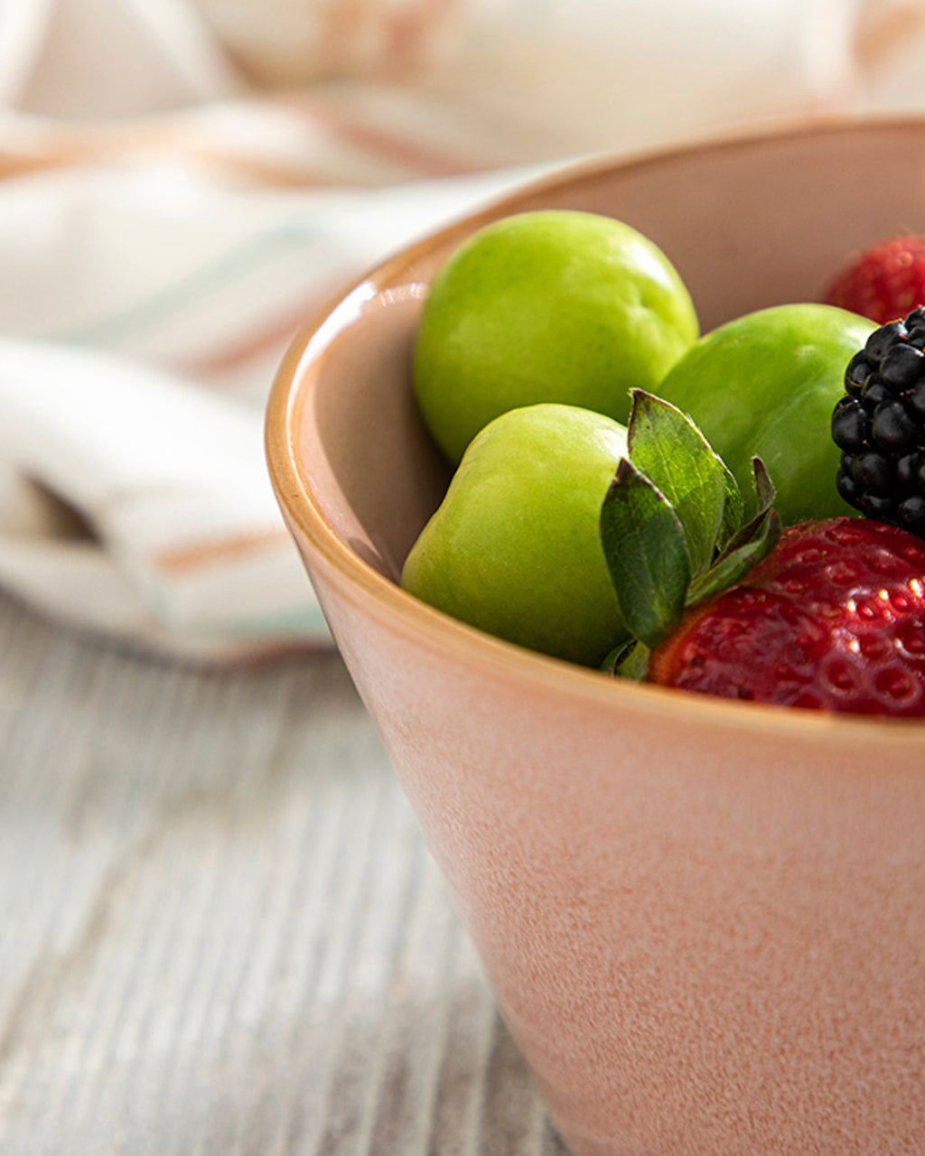 Freya Ceramic Bowl 410 ml (view 7)