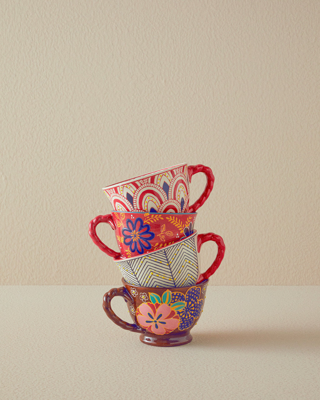 Mara Ceramic Mug 400 ml Red - Black (view 3)