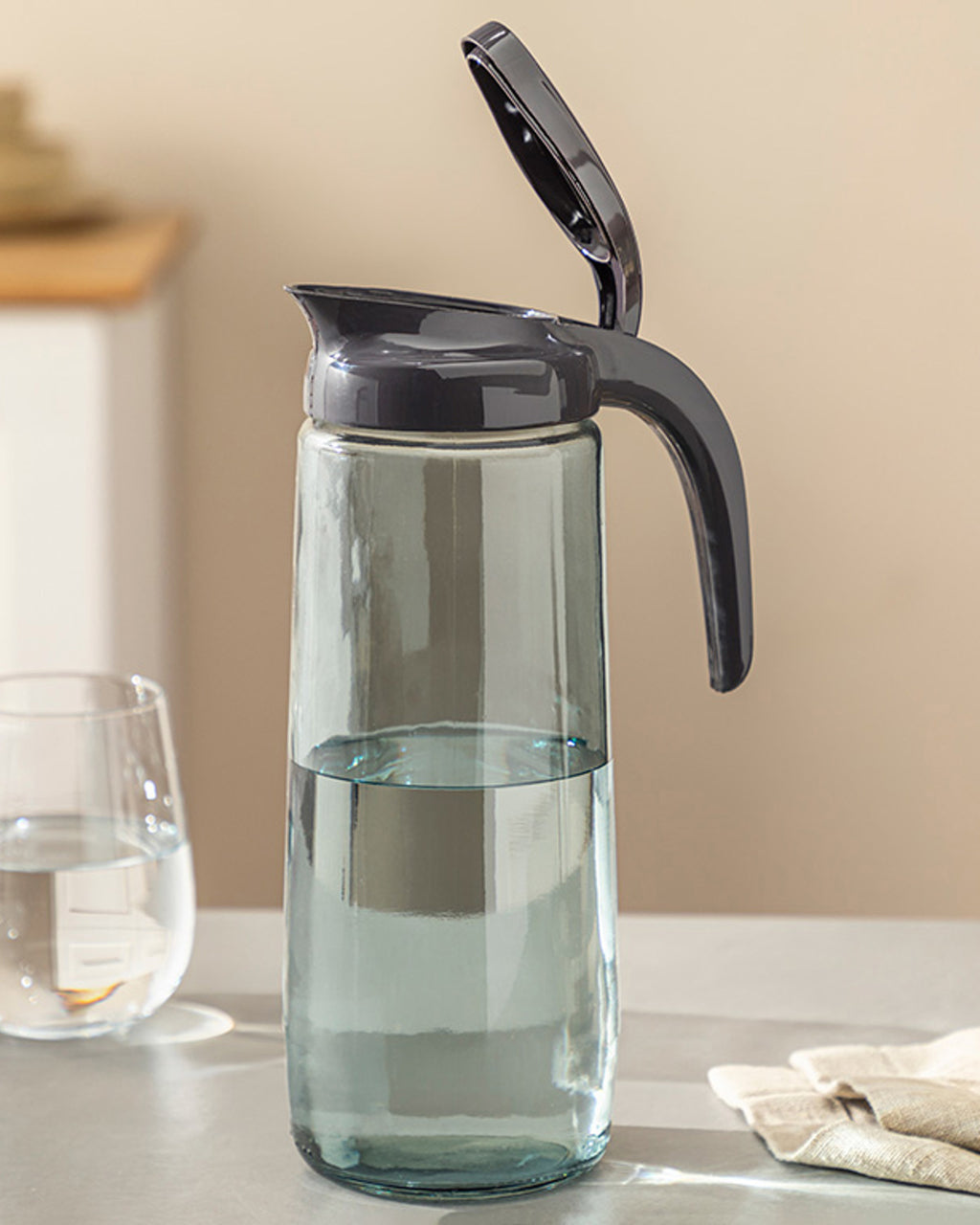 Plain Glass Jug 1500 ml Anthracite (view 2)