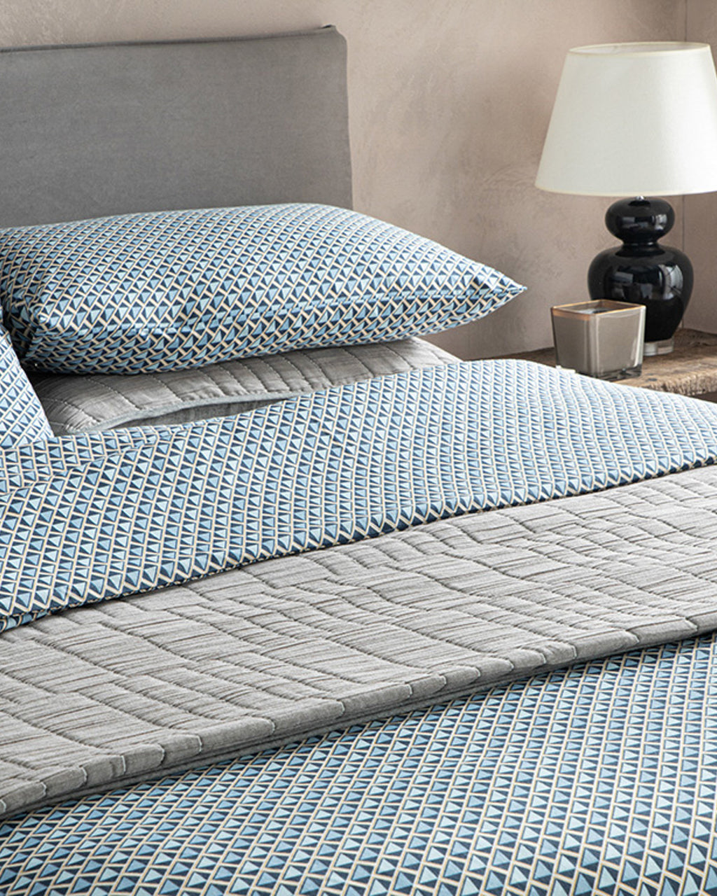 Trio Tile Easy Iron Single Size Duvet Cover Set 160x220 cm Navy Blue (view 2)