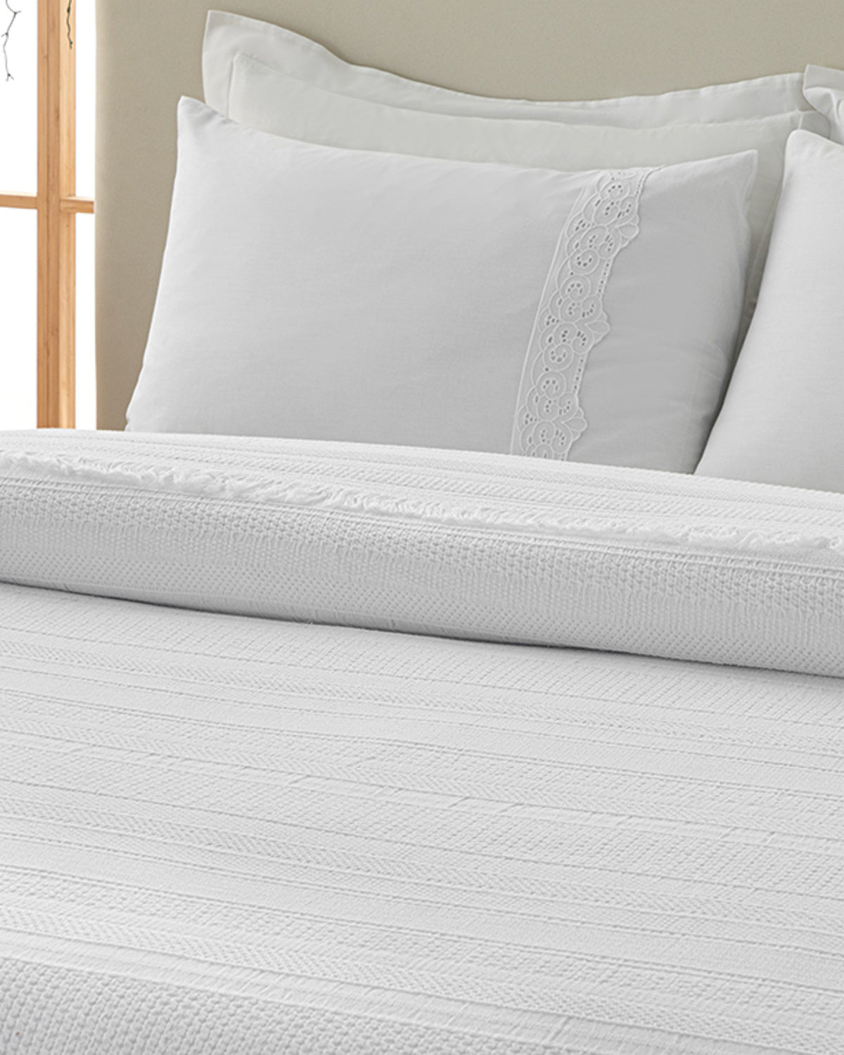 Bianco Cotton Jacquard Double Bed Spread 220x240 cm White