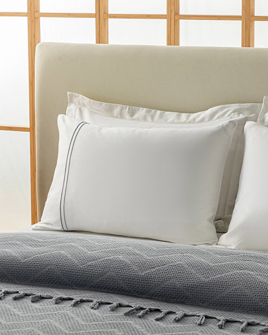 Camilla Cotton Jacquard Double Summer Blanket (view 7)