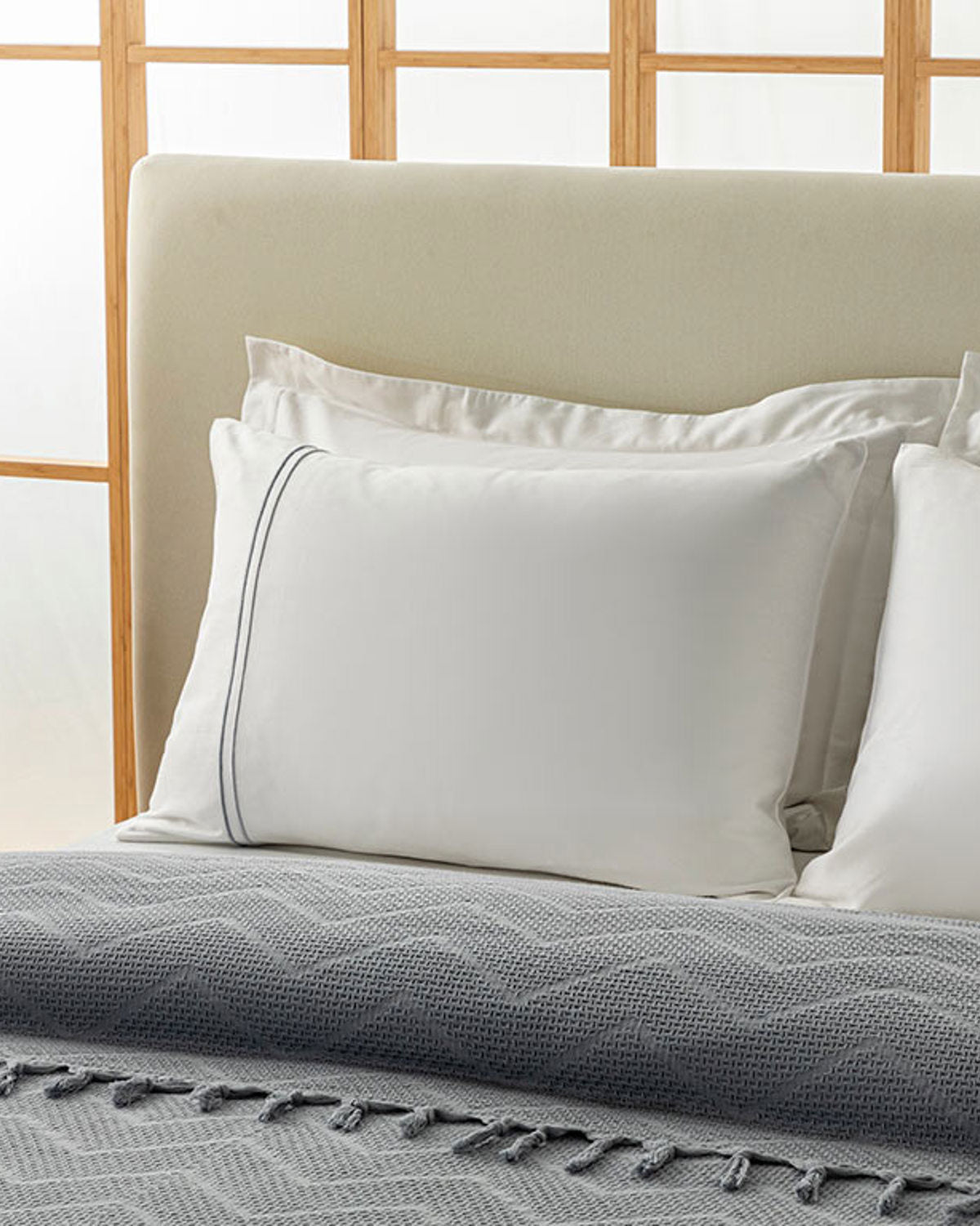 Camilla Cotton Jacquard Double Summer Blanket (view 10)