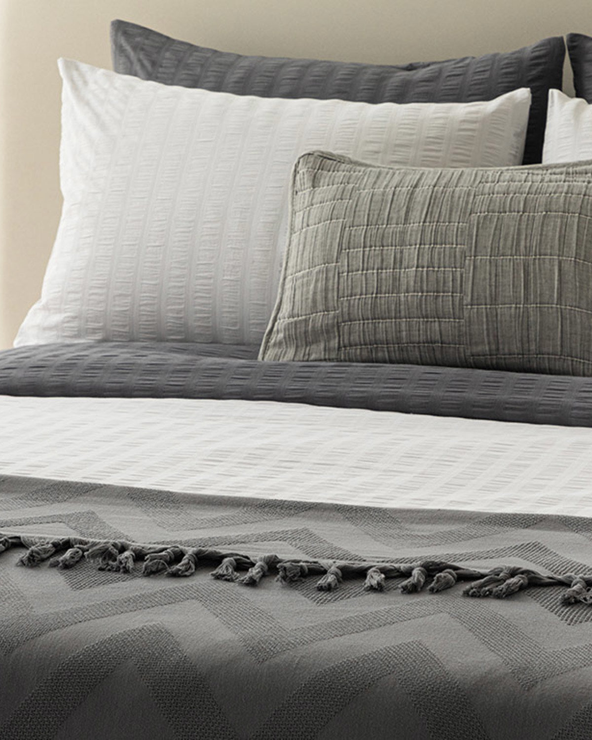 Leona Cotton Jacquard Summer Blanket (view 5)
