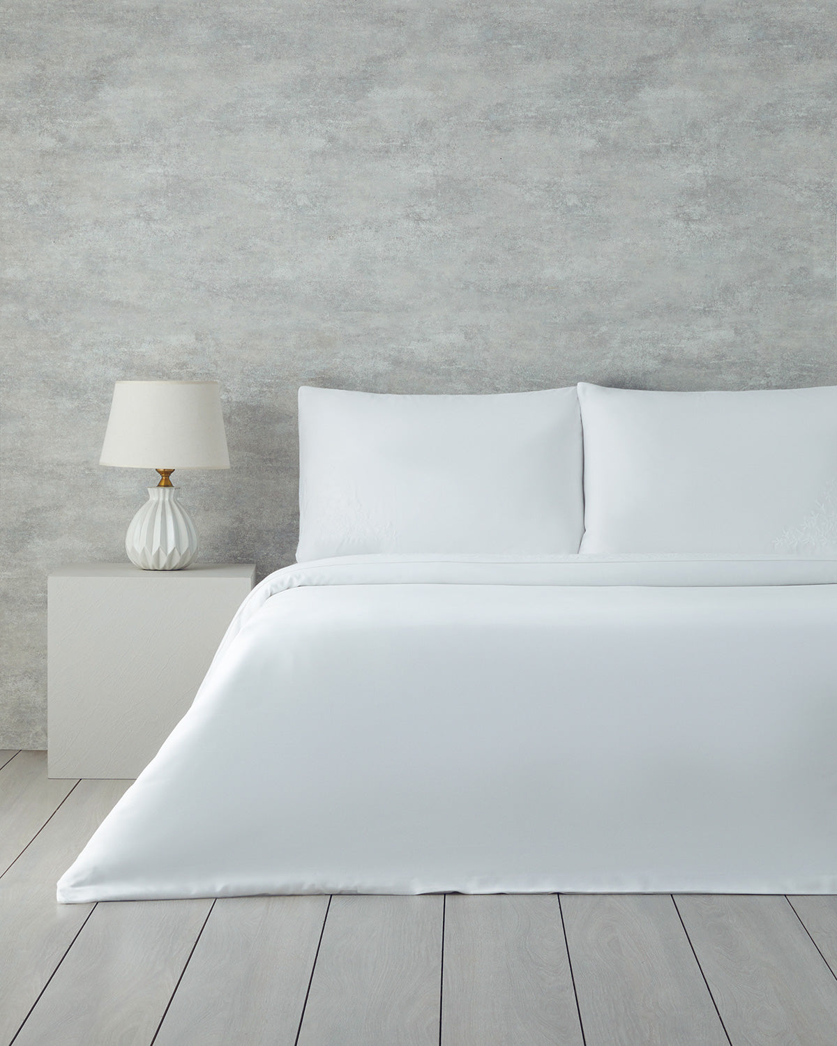 Laurel Cotton Satin Embroidered Double Duvet Cover Set 200x220 cm White