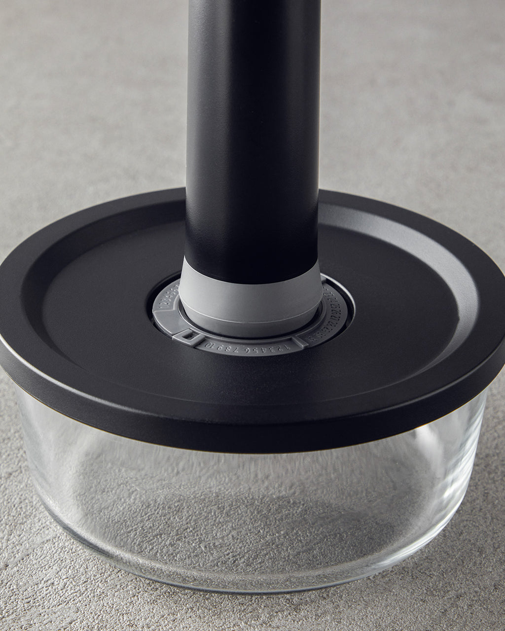 Vacuum Pro Lock Glass 7 pcs with Vacuum Device Storage Container 820 + 1550 + 2700 ml Black (view 3)