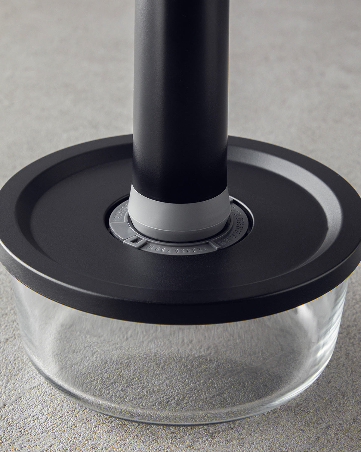 Vacuum Pro Lock Glass 7 pcs with Vacuum Device Storage Container 820 + 1550 + 2700 ml Black (view 3)