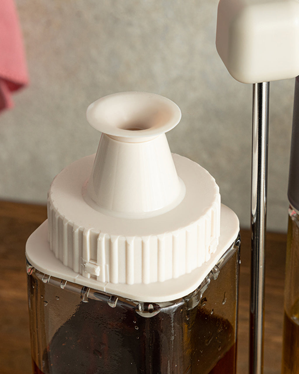 Symbol Glass 2 pcs Oil Bottle 270 ml Cream (view 3)