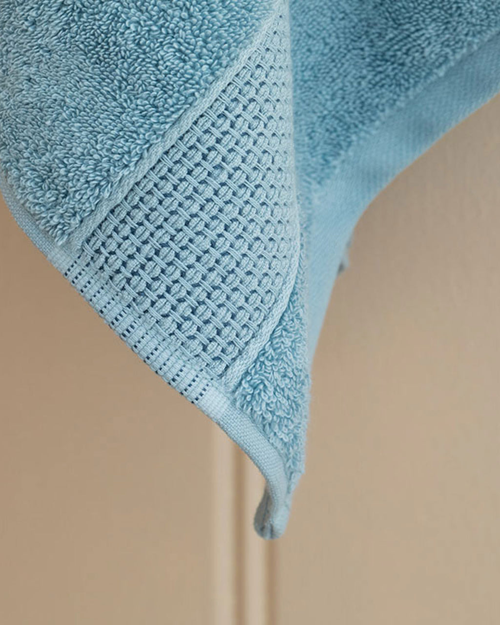 Deluxe Low Twist Face Towel 50x90 cm Blue (view 2)
