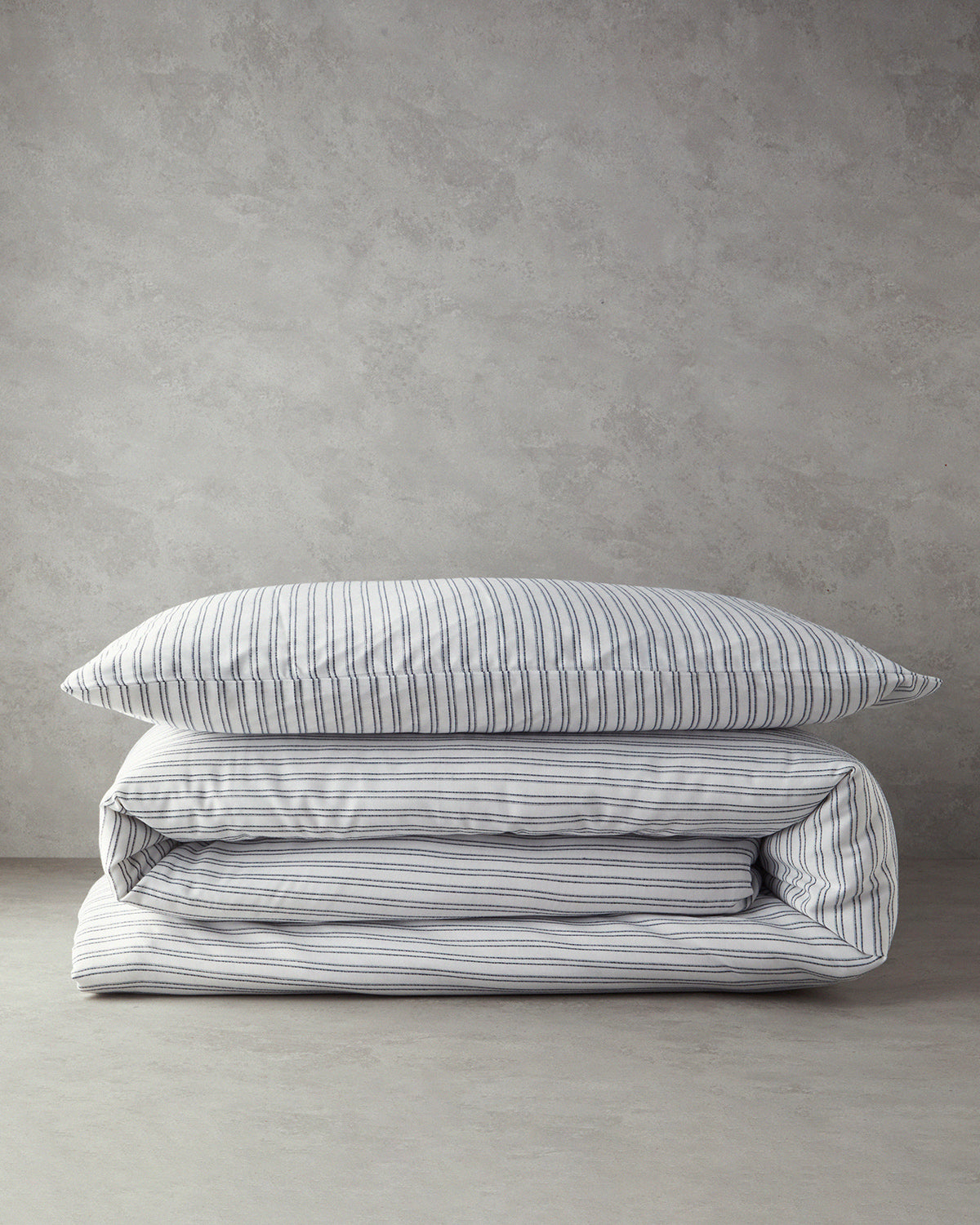 Stitch Line Yarn Dyed Duvet Cover Set Navy Blue (view 6)