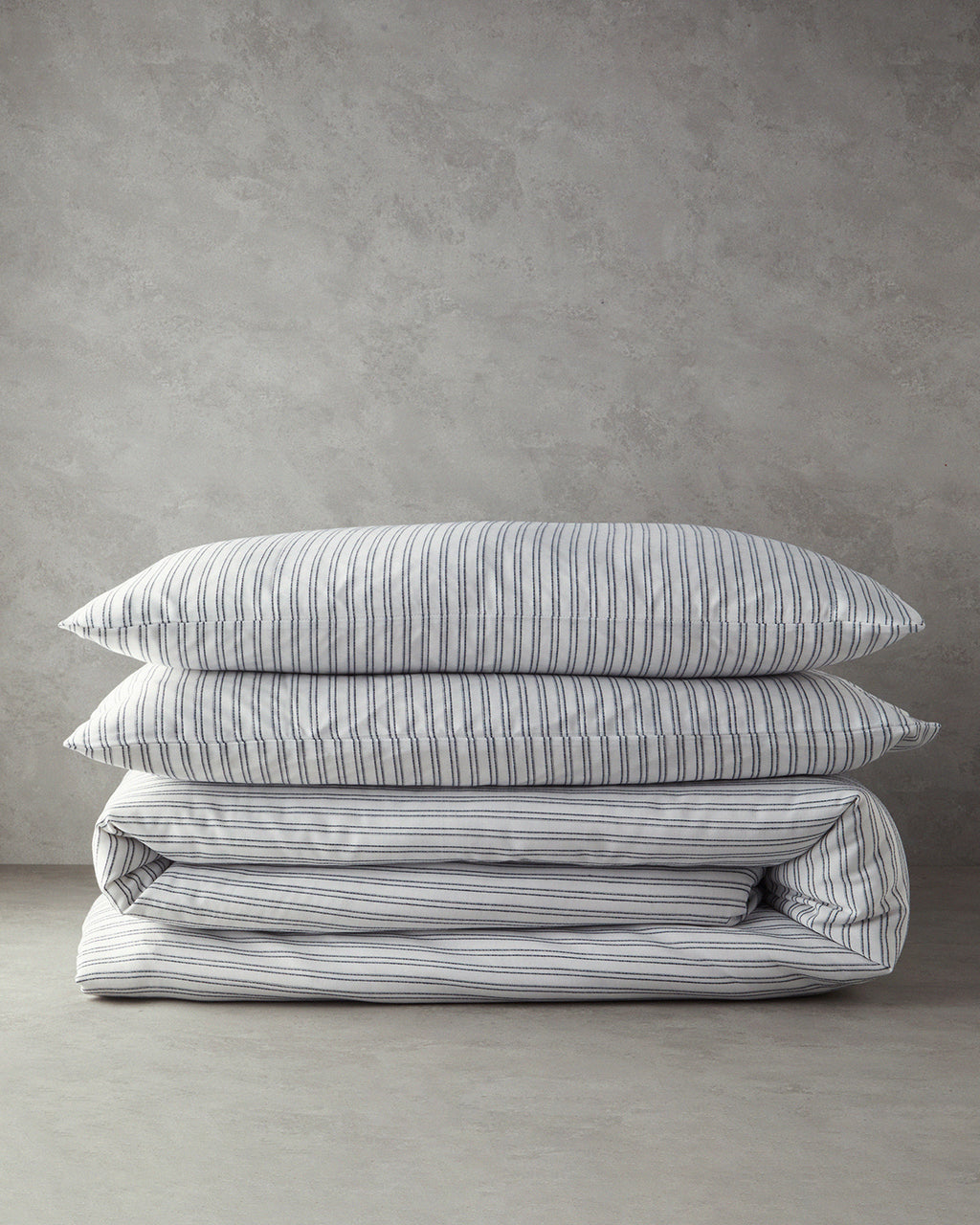 Stitch Line Yarn Dyed Duvet Cover Set Navy Blue (view 12)