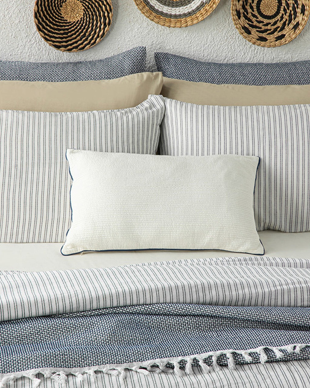 Stitch Line Yarn Dyed Duvet Cover Set Navy Blue (view 14)