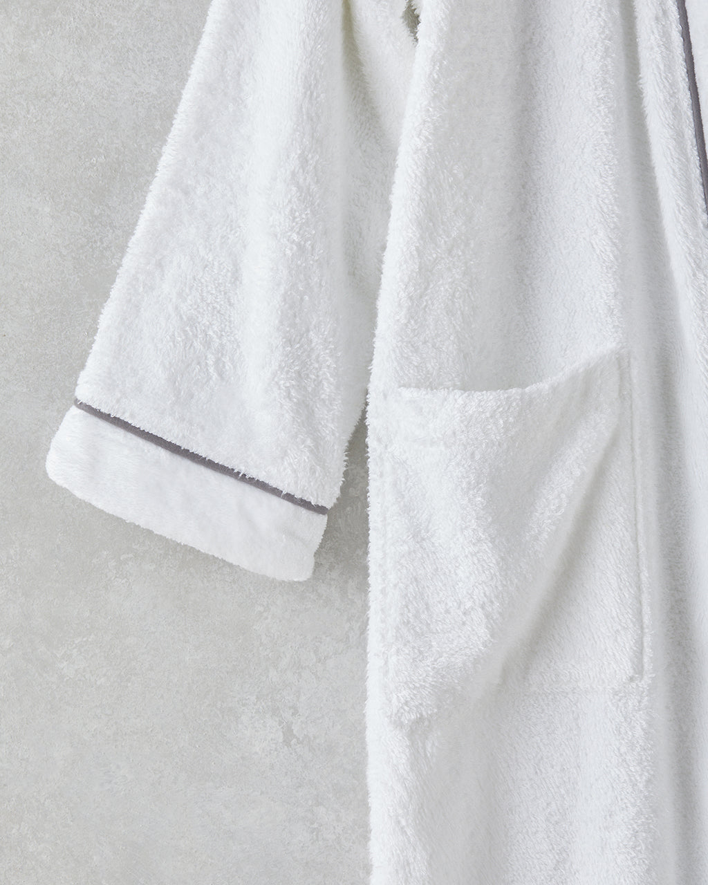 Melinda Bamboo Piped Bathrobe S-M White (view 3)