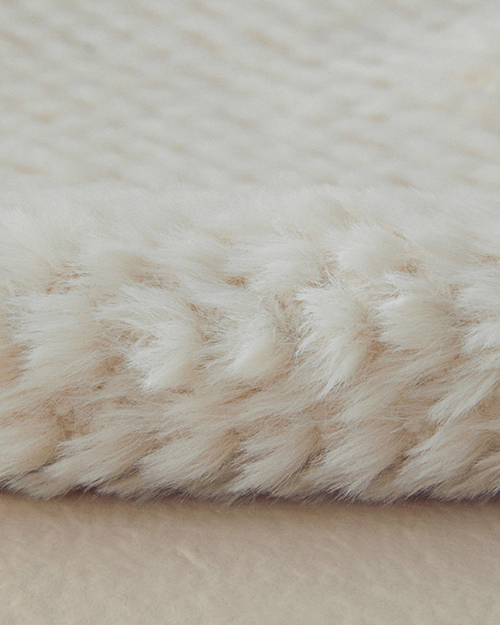 Fluffy Hot Water Bottle 33x19 cm Ecru (view 3)
