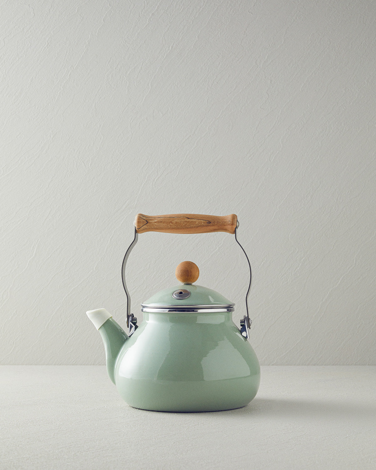 Isidora Enamel Tea Pot 2 Litre Light Mint