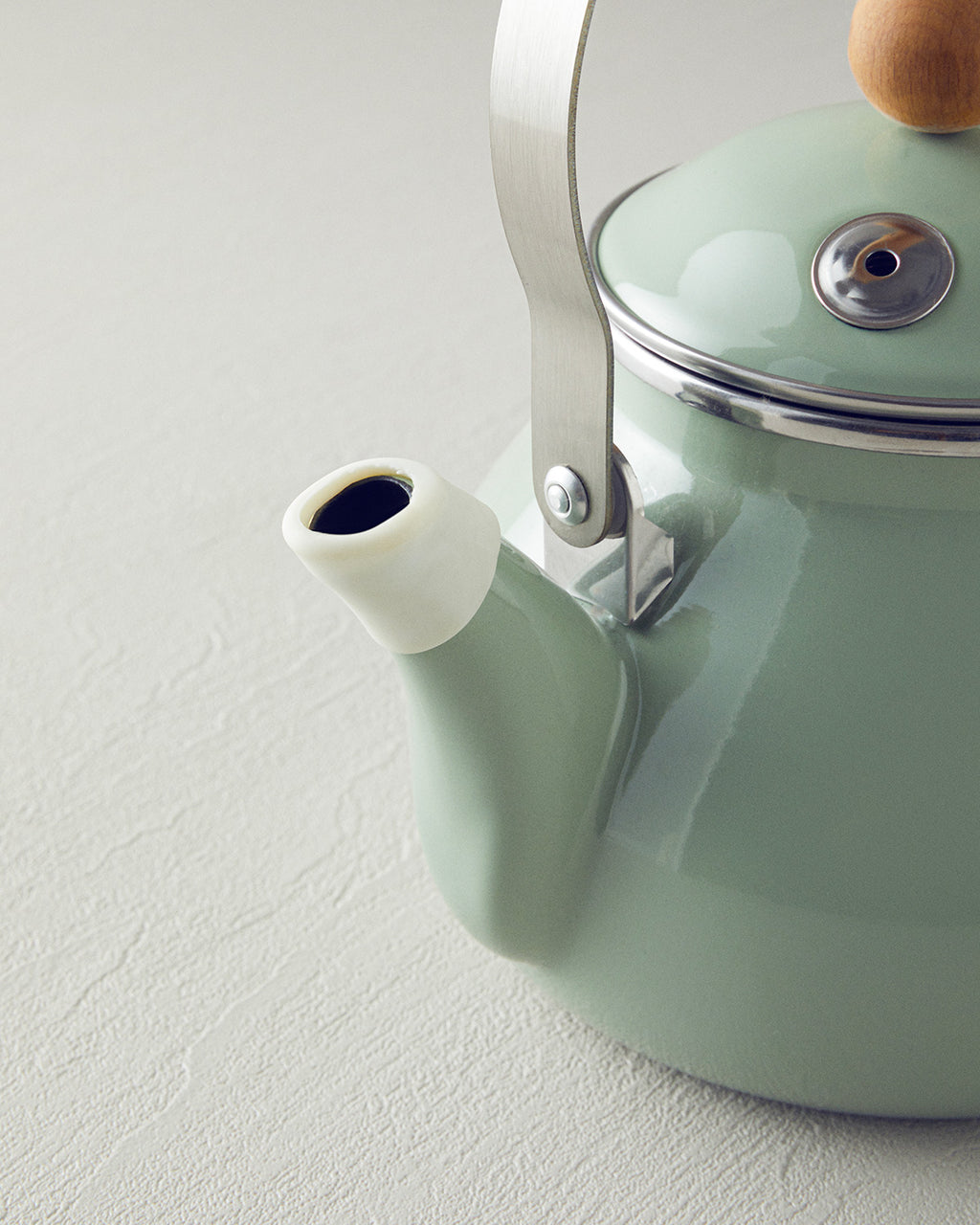 Isidora Enamel Tea Pot 2 Litre Light Mint (view 4)
