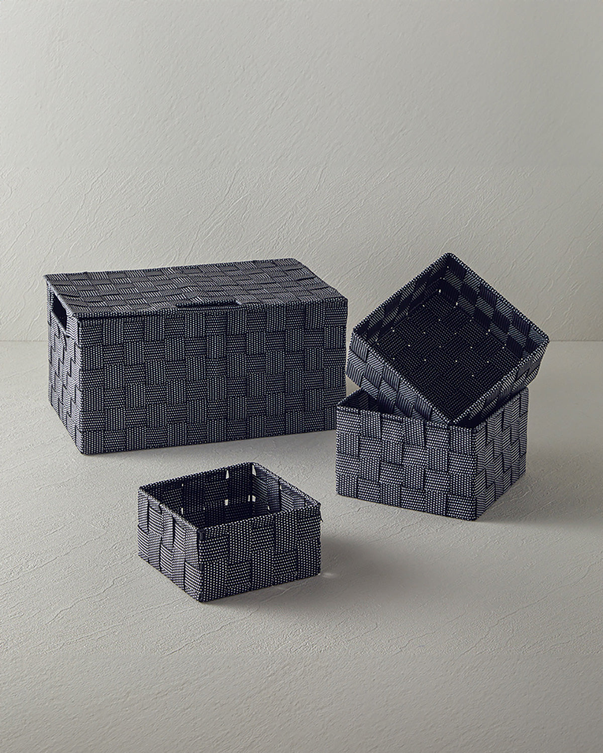 Shine Polypropylene with Cover Storage Box 34x22x17.5 cm Black (view 4)