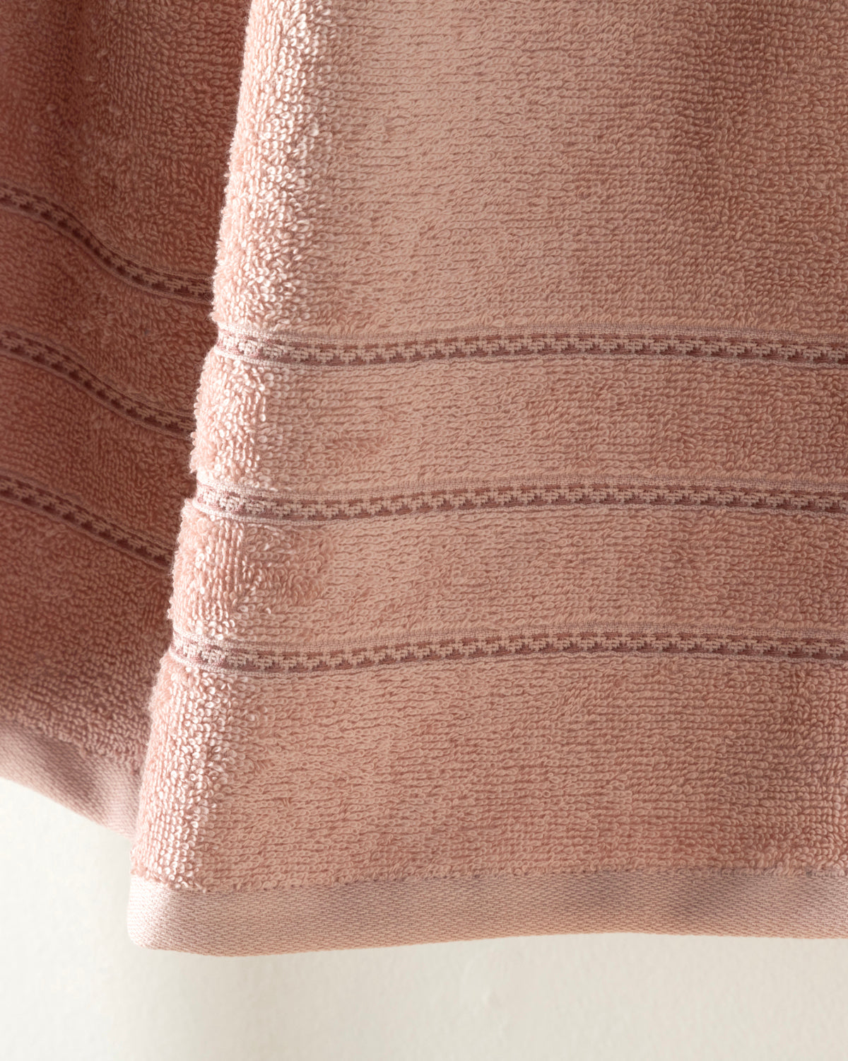Soft Cotton Bath Towel 70x140 cm Light Pink (view 2)