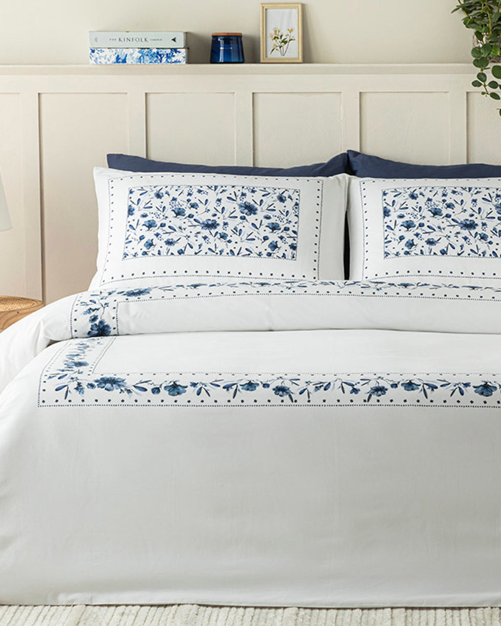 Flower Chain Soft Cotton with Digital Print Single Size Duvet Cover Set 160x220 cm Navy Blue