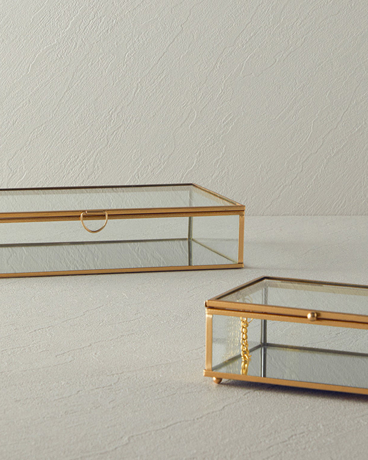 Glossy Glass Decorative Box 15x10x5.5 cm Gold (view 4)