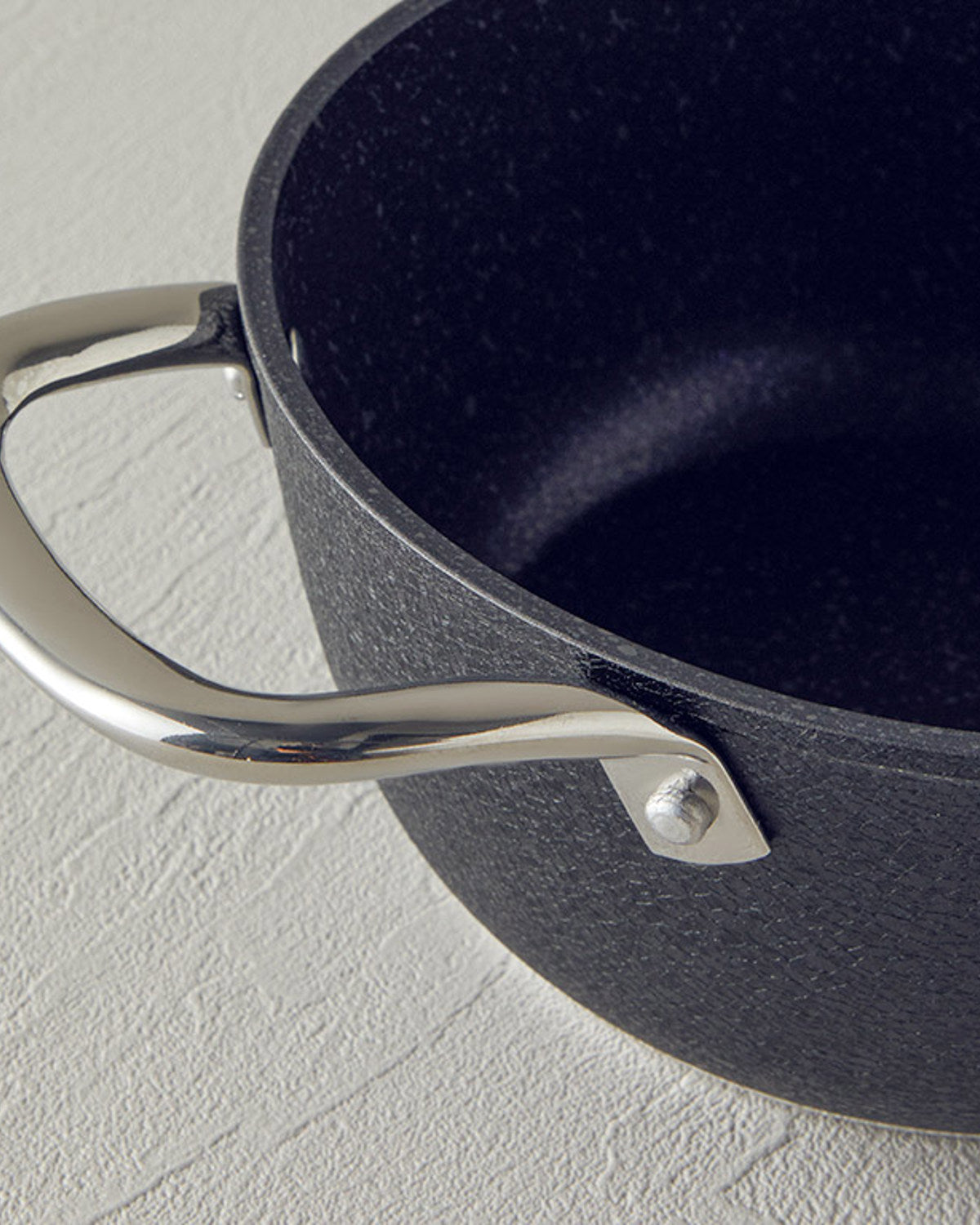 Charm Aluminum Deep Pot - Beige - 20 cm (view 3)
