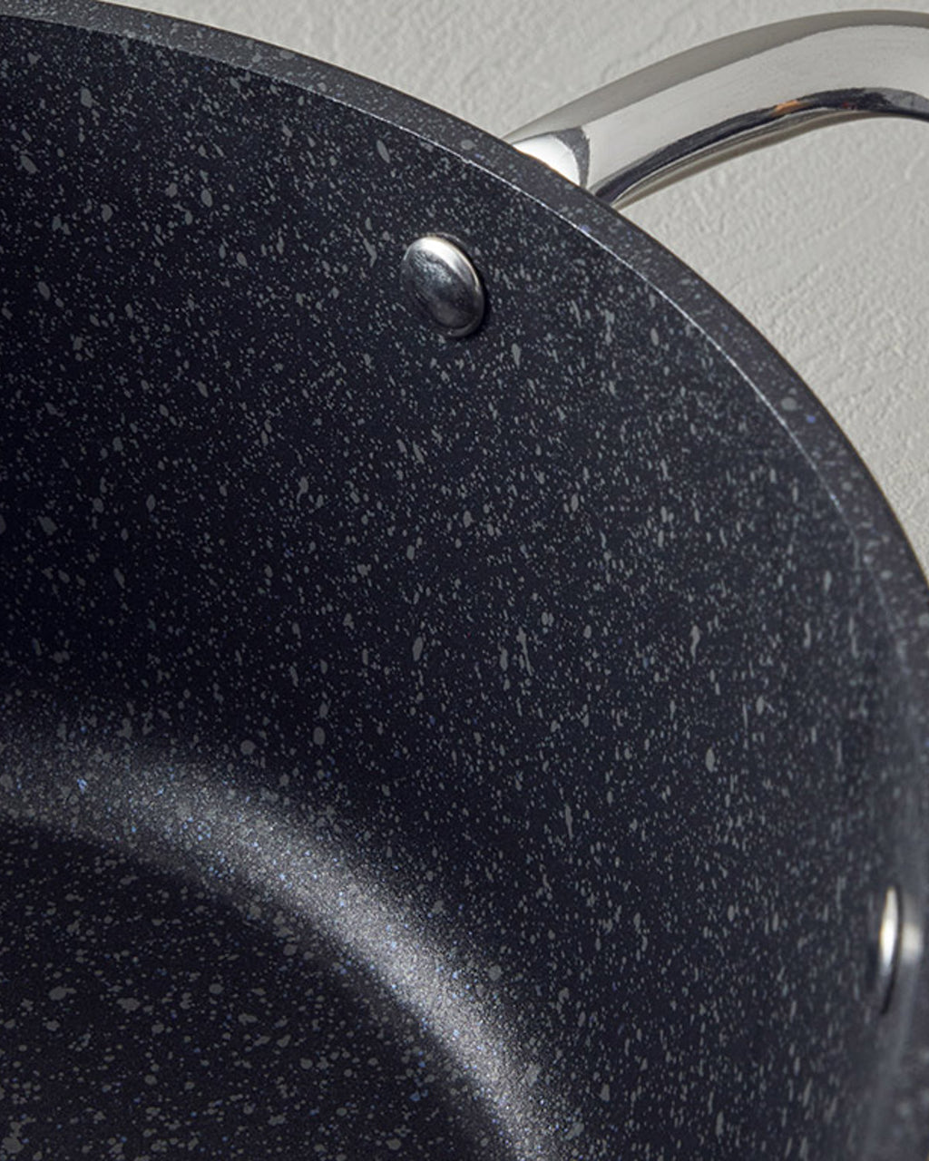 Charm Aluminum Deep Pot (view 11)