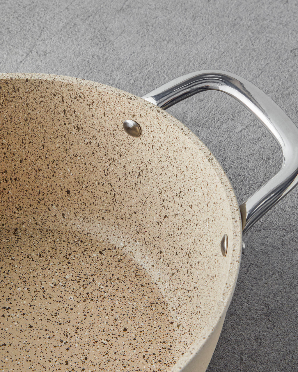 Charm Aluminum Deep Pot (view 26)